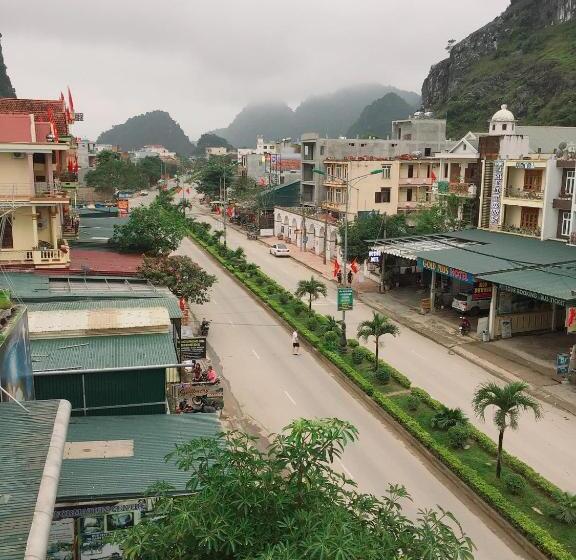 اتاق لوکس, Golden Forest Homestay