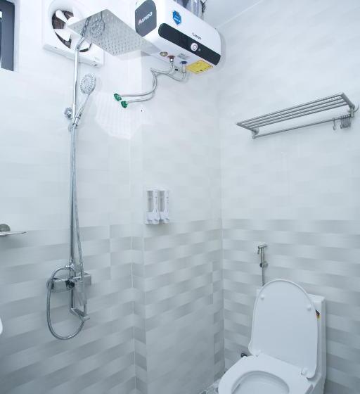 اتاق لوکس خانوادگی, Golden Forest Homestay