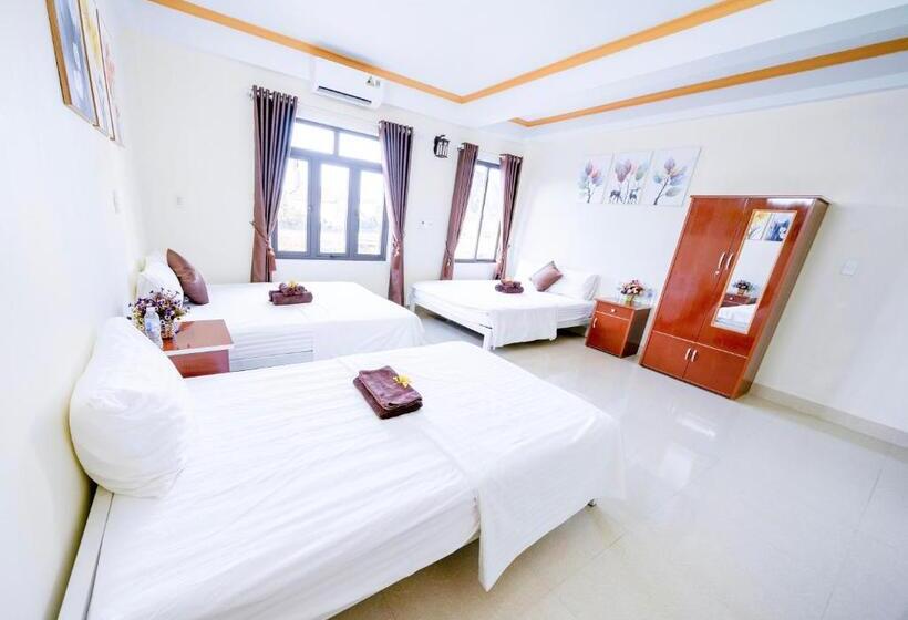 اتاق لوکس خانوادگی, Golden Forest Homestay