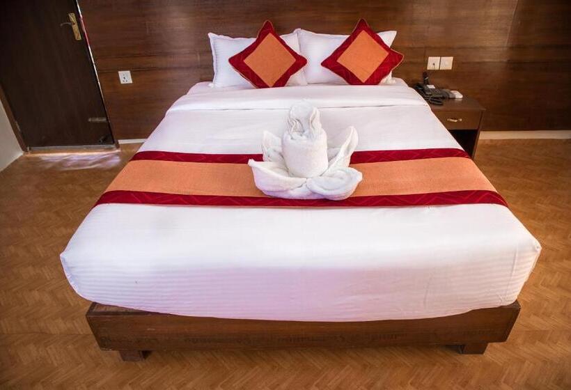 اتاق لوکس, Himalayan Vacation