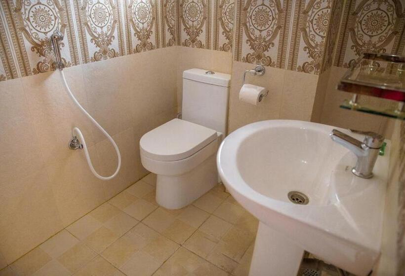 اتاق سوپریور با تخت بزرگ, Himalayan Vacation