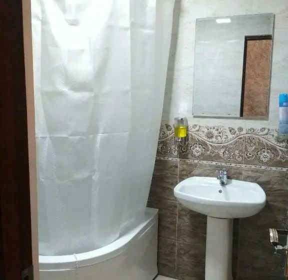 اتاق اکونومی, Mubina Khiva B&b