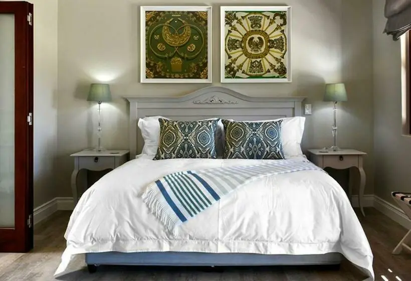 Sviitti King-vuode, Huguenot House