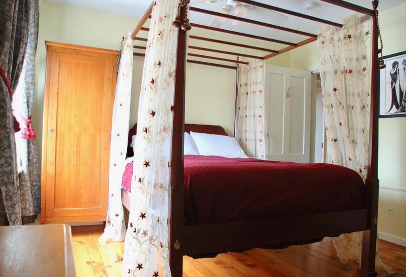 デラックスルーム, Cooperstown Bed And Breakfast