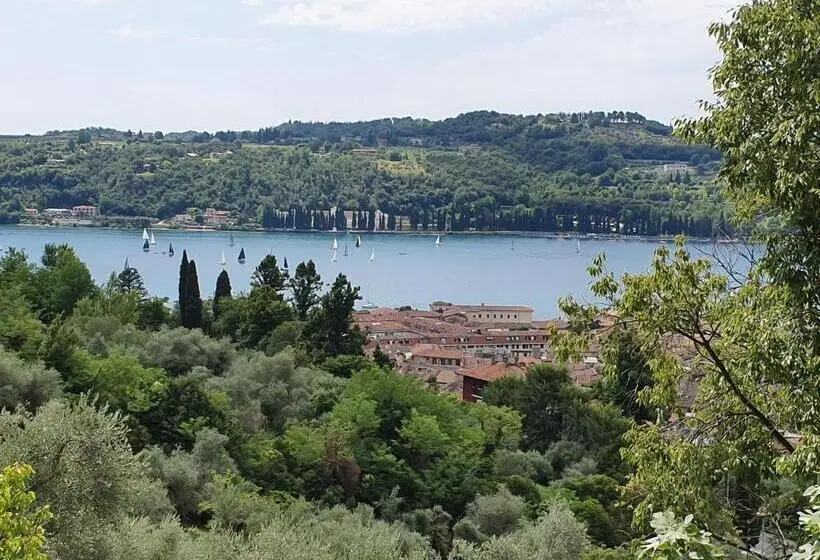 レイクビュースタンダードルーム, Agriturismo Podere Nigriano