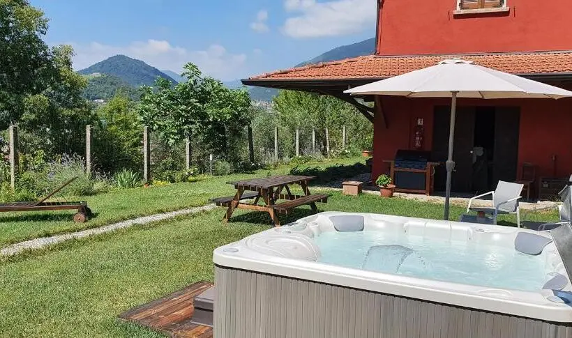 レイクビュースタンダードルーム, Agriturismo Podere Nigriano