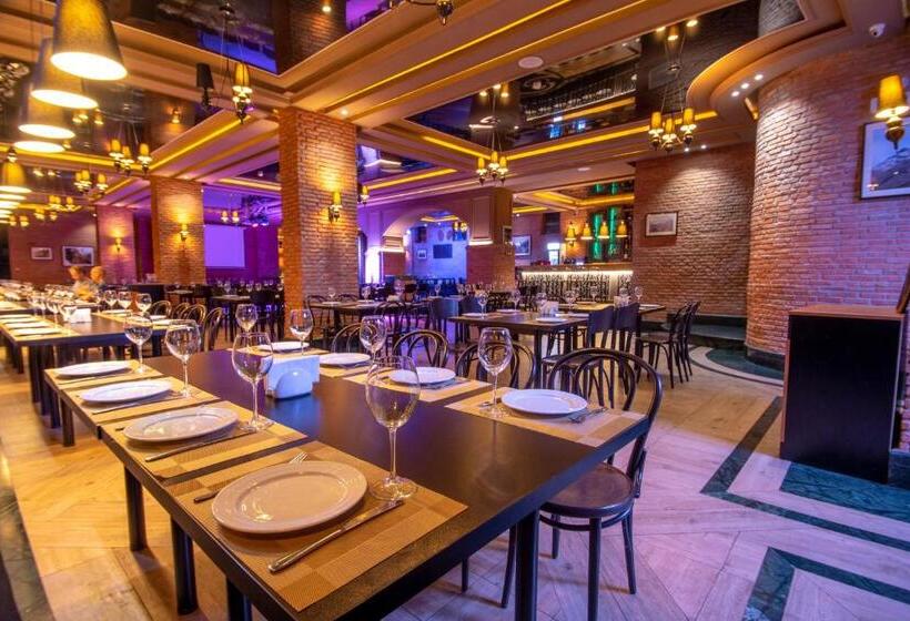 آپارتمان 1 خوابه با چشم‌انداز, Orbi Bakuriani Apartment 731