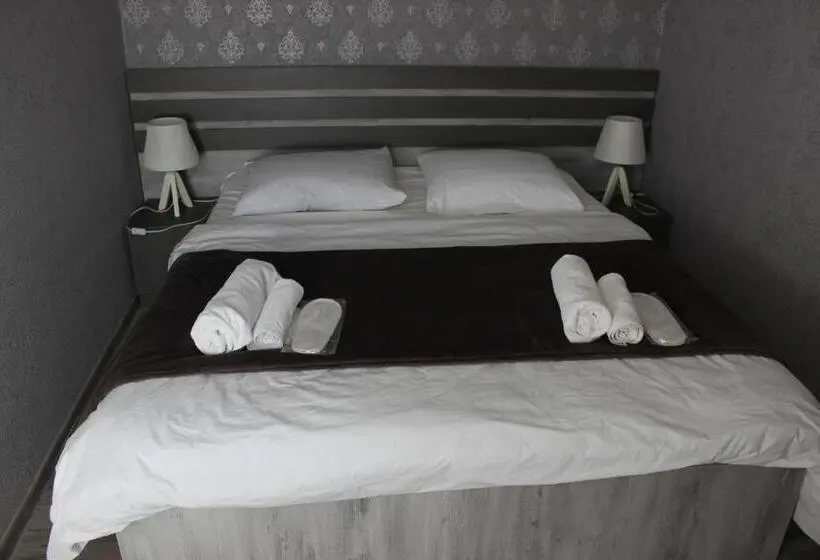 اتاق لوکس, Guesthouse Elia