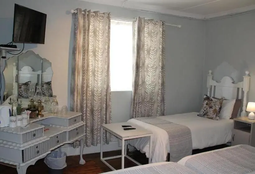 Standard room with outdoor bath, @karoo Guesthouse