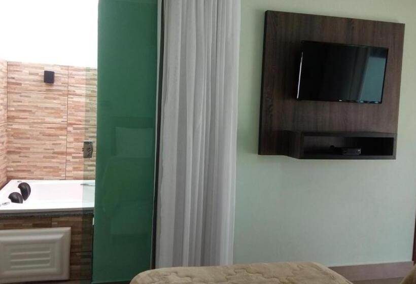 חדר סטנדרט לשלושה, Pousada Rainha Dos Lagos