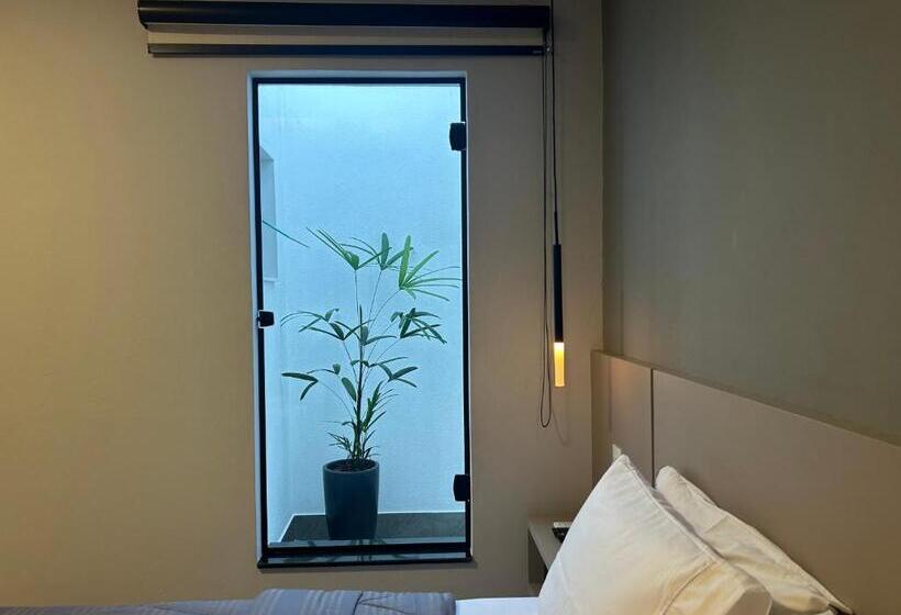 סוויטה דלוקס, Pousada Rainha Dos Lagos