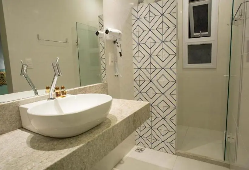 اتاق لوکس سه تخته, Pousada Renda Do Mar
