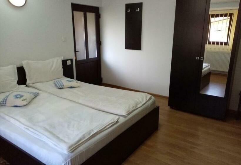 ファミリールーム, Pensiunea Sebastian