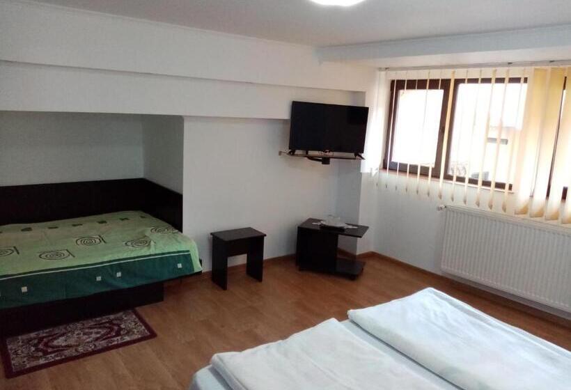 ファミリールーム, Pensiunea Sebastian