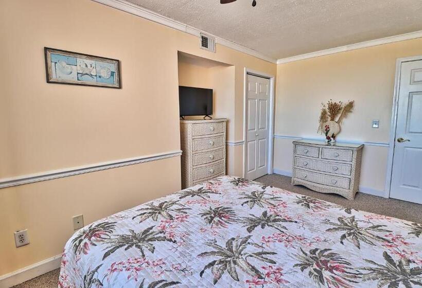 Апартаменты Пентхаус 1 Спальня, Suites At The Beach
