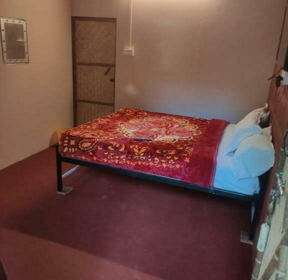 Номер Стандарт с Балконом, Green Hills Farm And Guest House