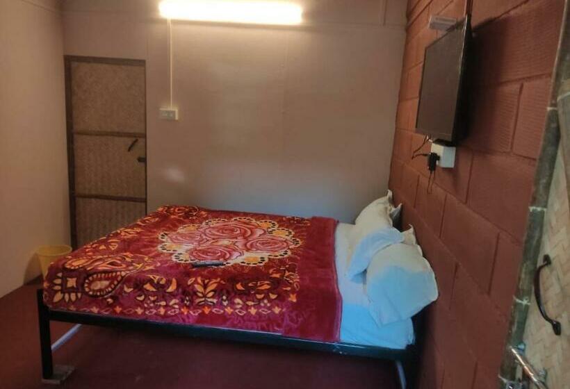 غرفة قياسية مزوَّدة بشُرفة, Green Hills Farm And Guest House