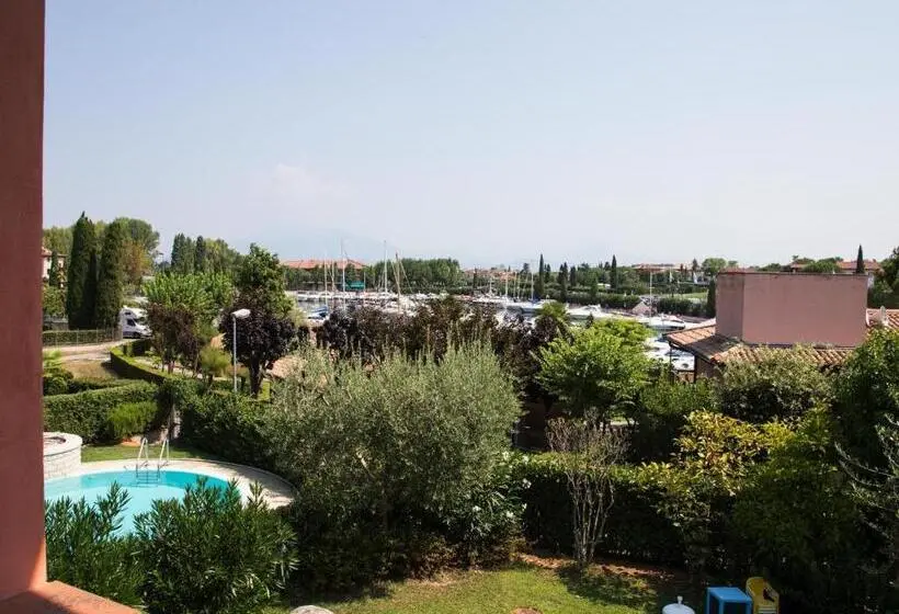 バルコニー付き１ベッドルームアパートメント, Bellasirmione   Acquachiara