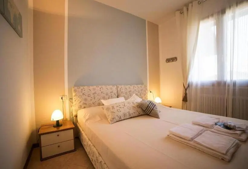 バルコニー付き１ベッドルームアパートメント, Bellasirmione   Acquachiara