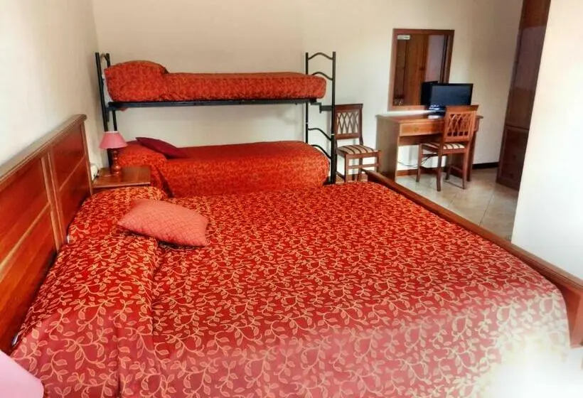 4ベッドルームクラシックタイプ, Agriturismo Sangallo