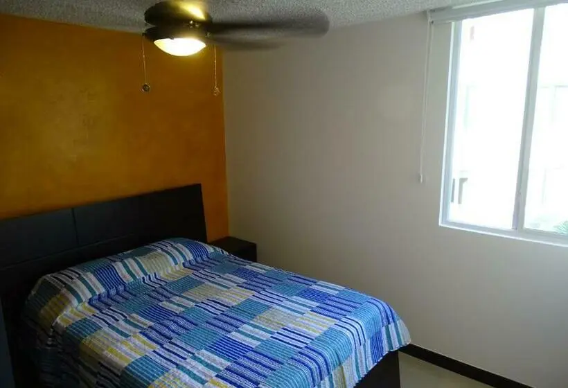 プールビューのバルコニー付1ベッドルームアパート, Jaco Beach Condos
