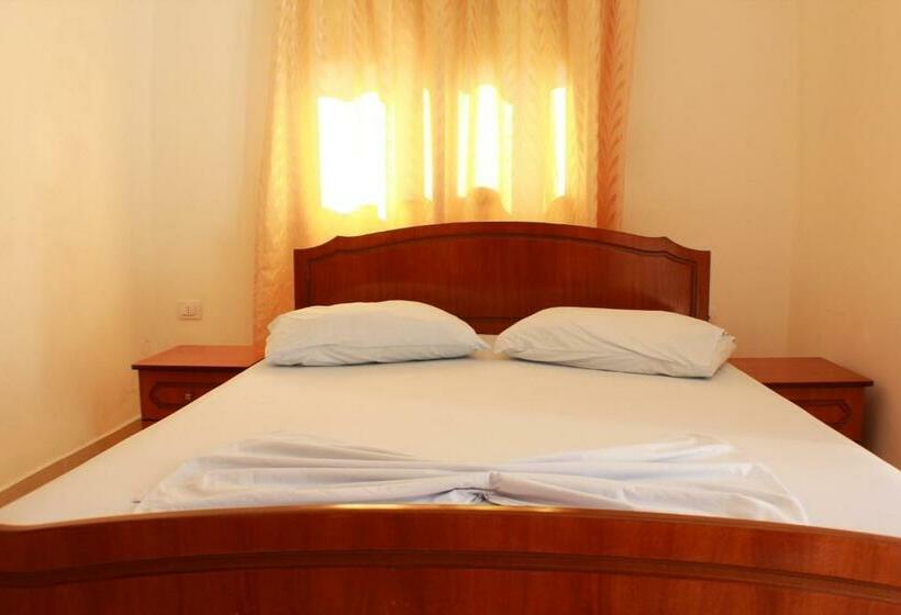 1 Bedroom Apartment with Terrace Sea View, Apartments Romario