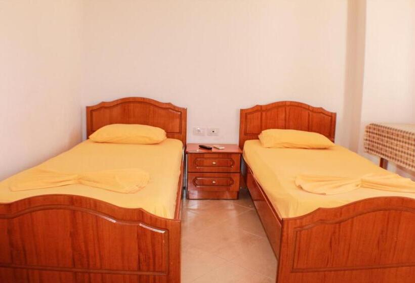 1 Bedroom Apartment with Terrace Sea View, Apartments Romario