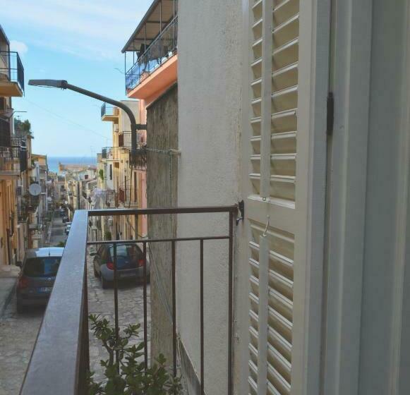 キングサイズベッドのスタンダードルーム, Flamingo Room