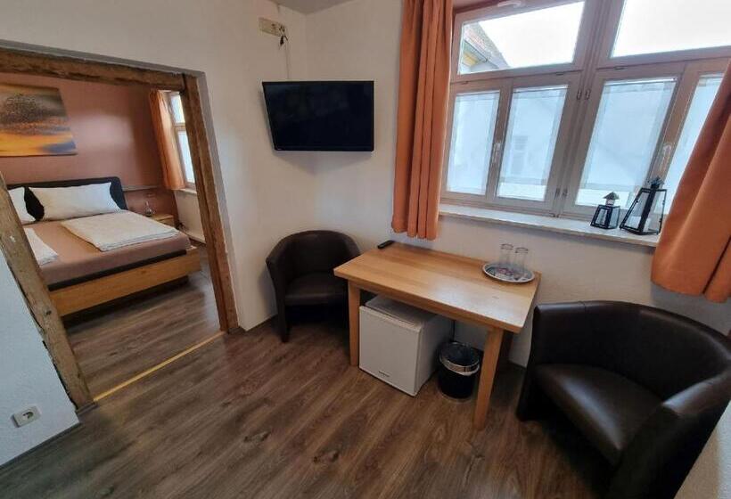 标准三人间, Gasthof Goldener Stern