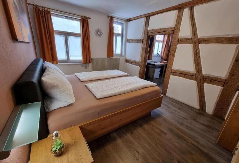 标准三人间, Gasthof Goldener Stern