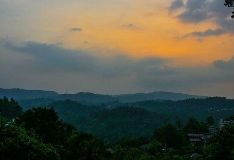 Pokój Deluxe z Balkonem, Kandy Hill Escape