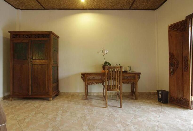 חדר סופריור נוף לגינה, Pekak Mangku Guest House