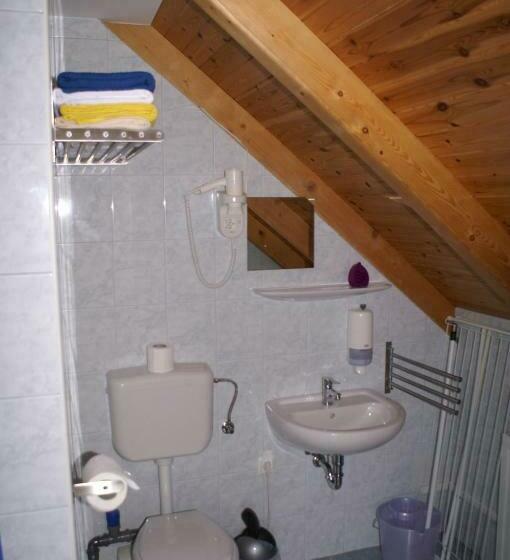 إستوديو قياسى, öregtölgy Panzio