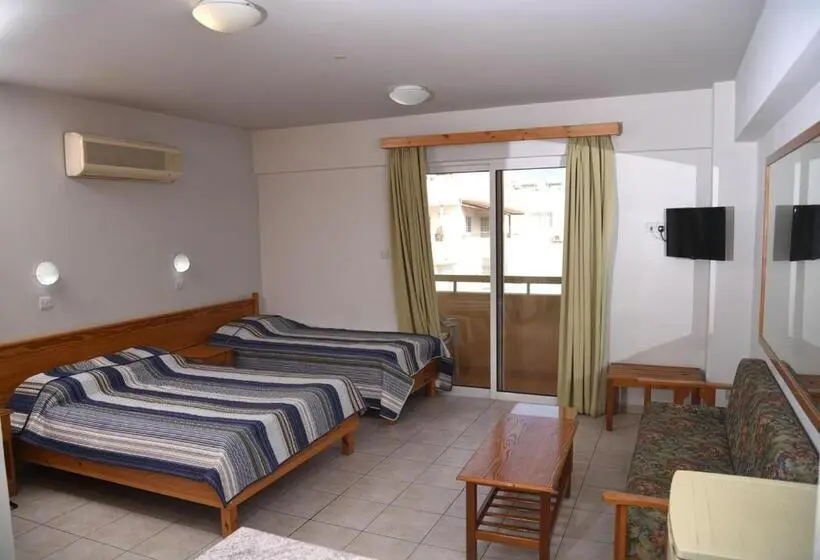 استودیوی استاندارد, Elysso Apartments