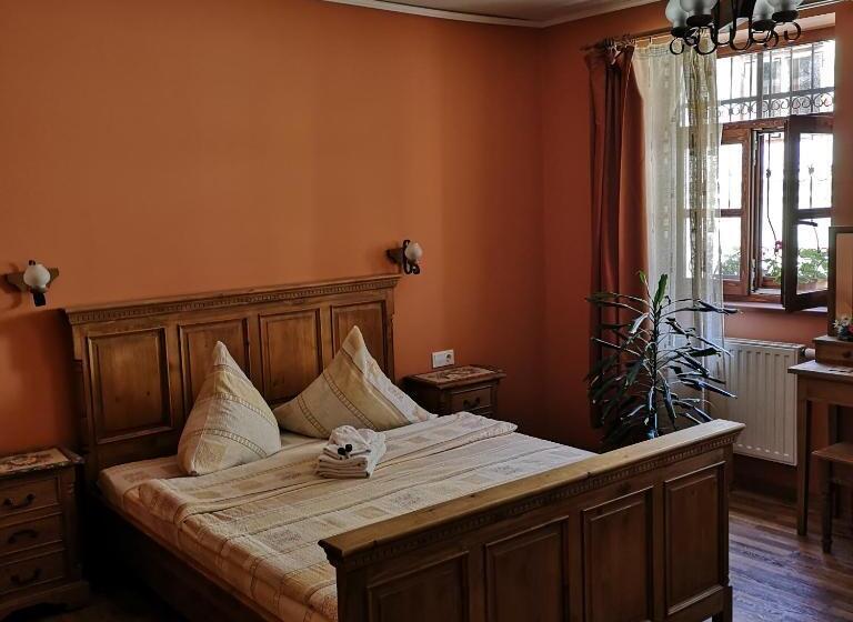 اتاق استاندارد سه نفره, Casa Lia