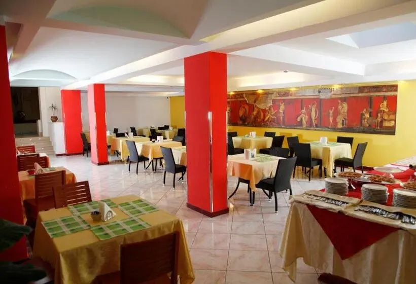 اتاق استاندارد چهار تخته, Diana Inn Accommodations
