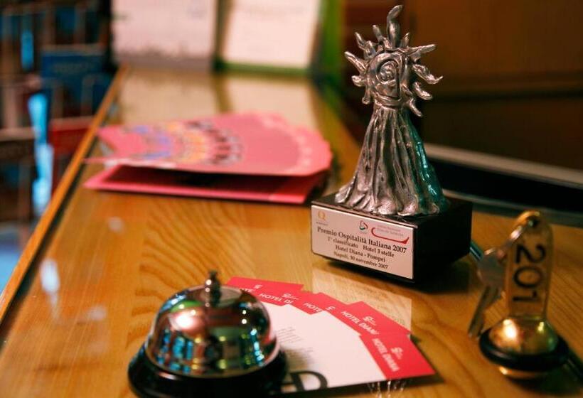 اتاق استاندارد با بالکن, Diana Inn Accommodations