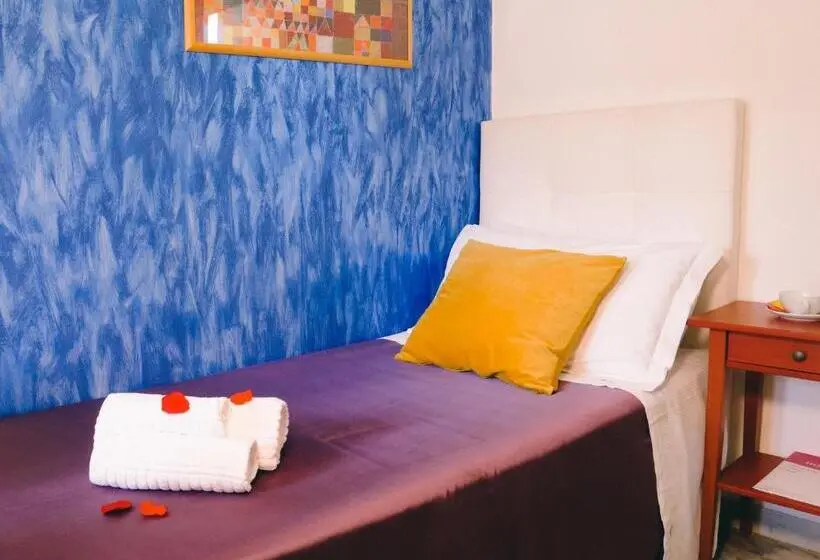 اتاق کلاسیک یک تخته, Diana Inn Accommodations