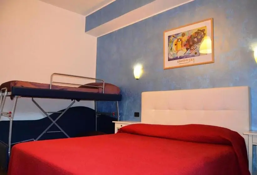 اتاق استاندارد چهار تخته, Diana Inn Accommodations
