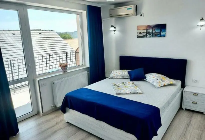 Quarto Triplo Standart, Vila Coty