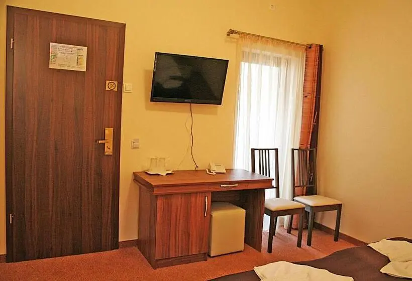 2 Bedroom Suite with Balcony, Vila Silvia