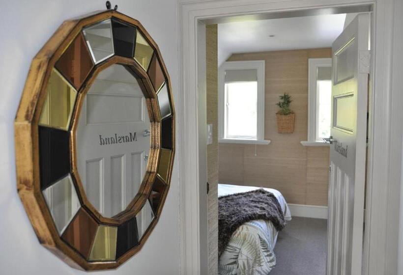 اتاق استاندارد, Issey Manor