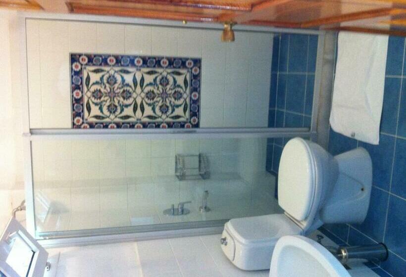 اتاق استاندارد با بالکن, Emel Pension