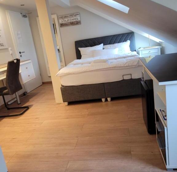 Номер Стандарт Трехместный, Franken An Der Messe