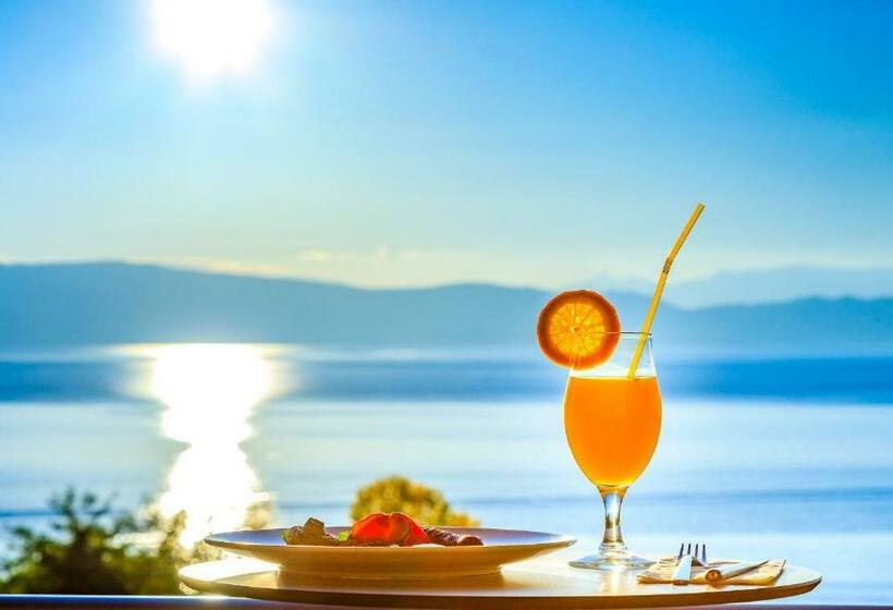 Superior room with lake view, Laki Hotel & Spa