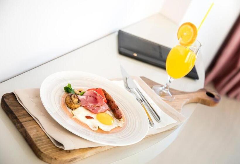 اتاق سوپریور با چشم‌انداز کوهستان, Laki Hotel & Spa