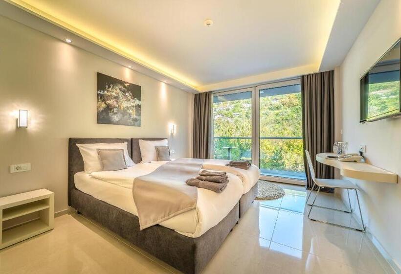 اتاق سوپریور با چشم‌انداز کوهستان, Laki Hotel & Spa