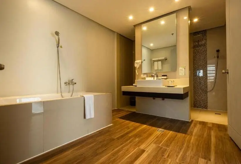 سوییت, Solea Mactan Resort