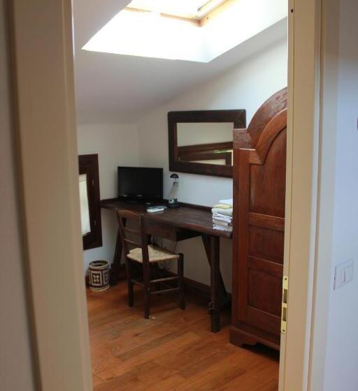 اتاق استاندارد با سرویس بهداشتی مشترک, B&b Al Borgo