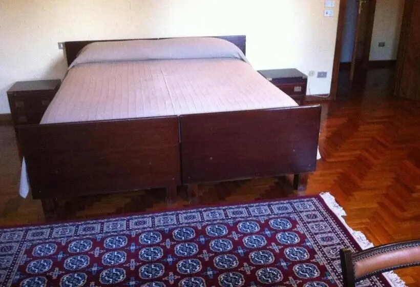 庭の見えるスタンダードトリプルルーム, B&b Soiano Del Lago